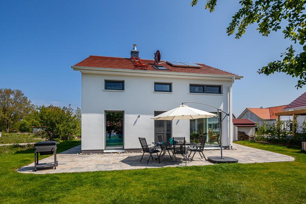 Ferienhaus Ruegen-Relax Trent Exterior foto